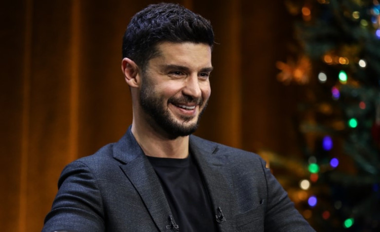 Oğulcan Engin sevgilisi Miray Daneri ailesiyle tanıştırdı
