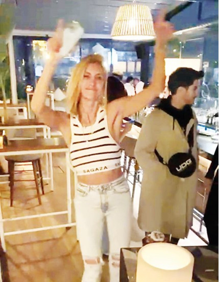 Pınar Altuğ paylaştı yorum Demet Akalından geldi