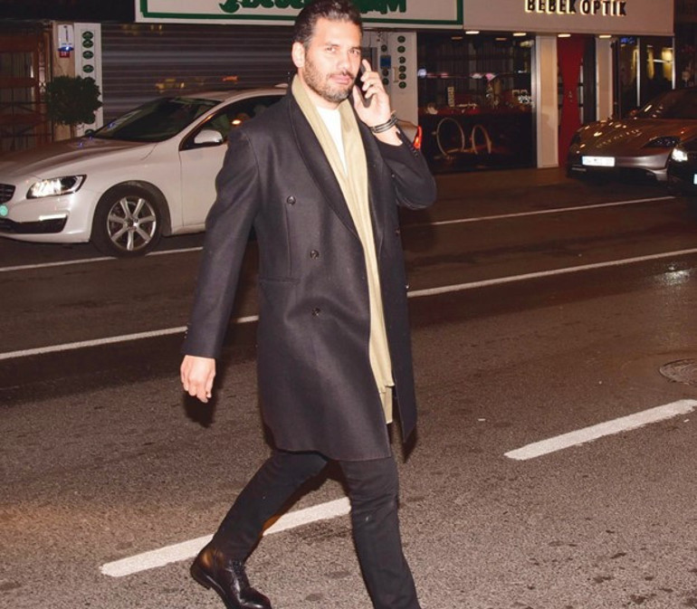 Pınar Altuğ paylaştı yorum Demet Akalından geldi