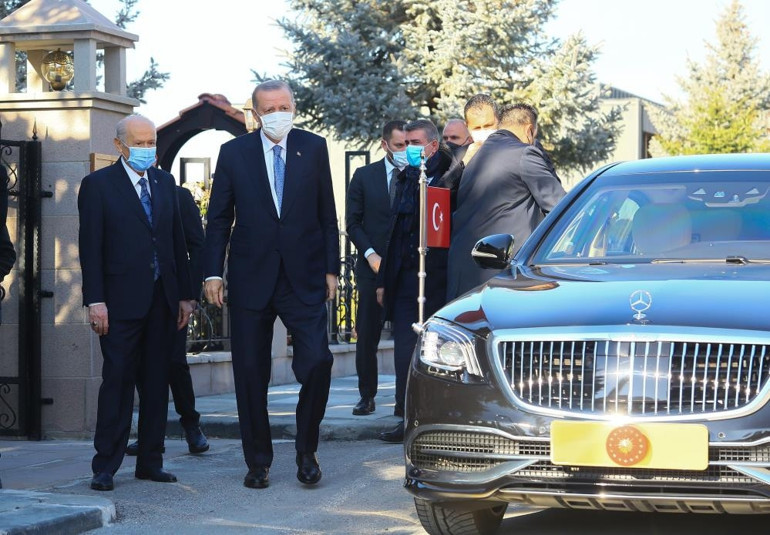 Son dakika... Cumhurbaşkanı Erdoğandan Bahçeliye sürpriz hediye Kritik görüşme
