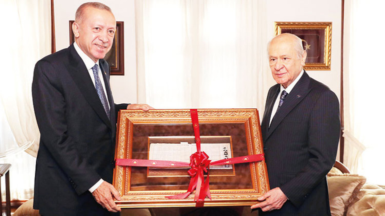 Masada 4 kritik başlık vardı