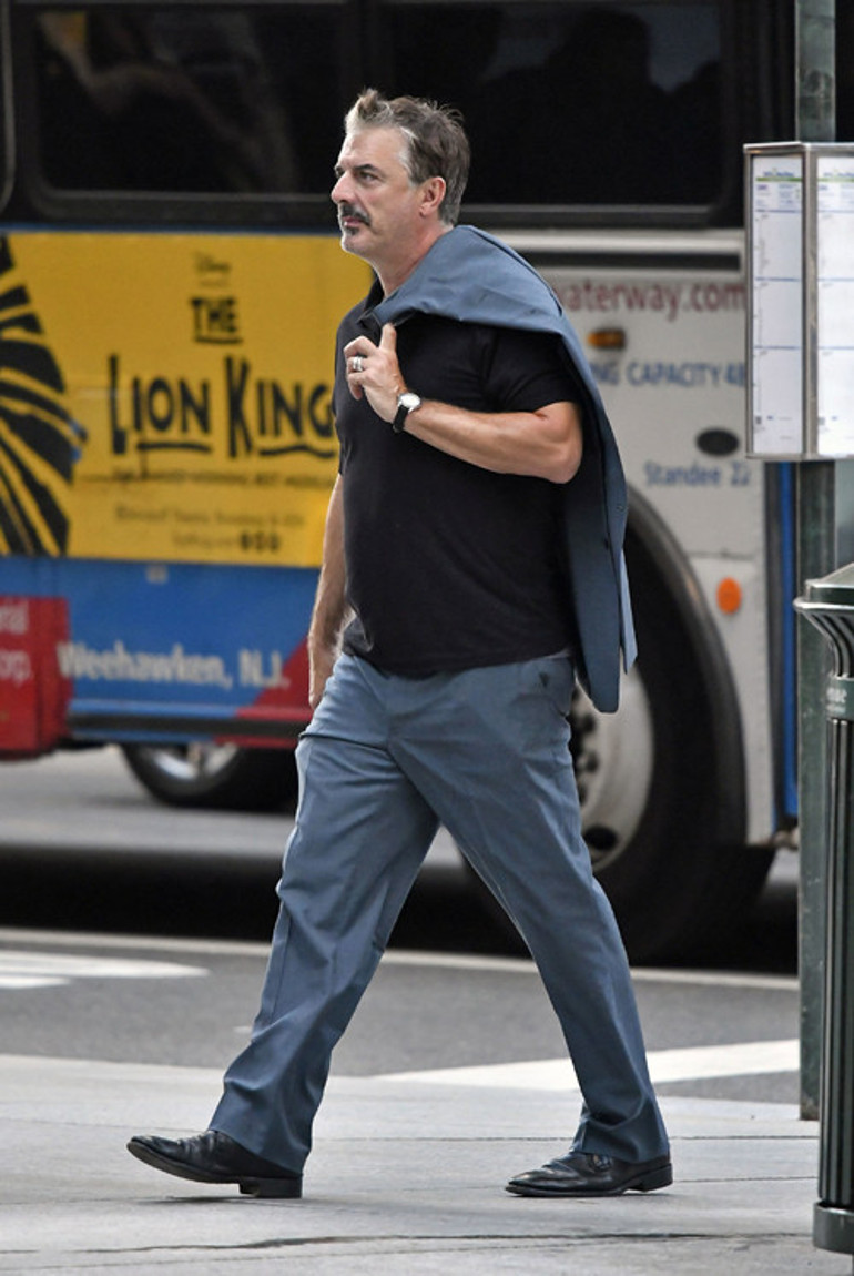 Taciz iddiaları kariyerini bir kez daha salladı: Çareyi, küllerini köprüden savurmakta buldular