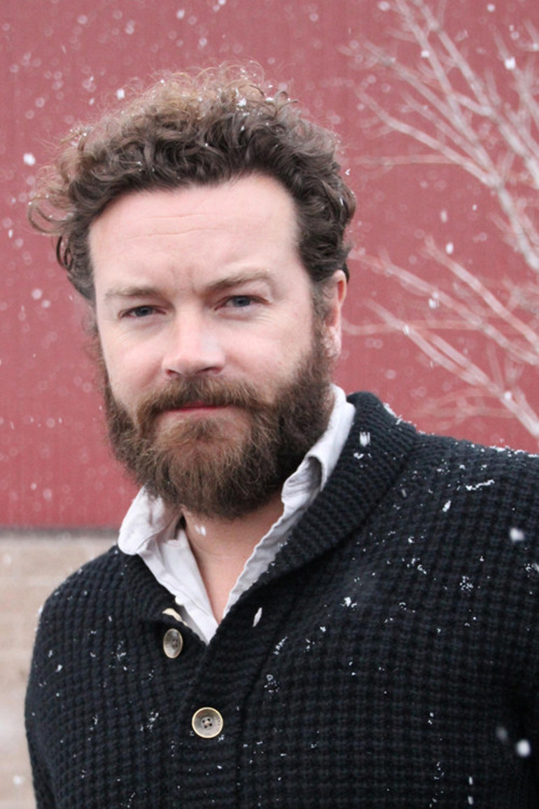 Taciz iddiaları kariyerini bir kez daha salladı: Çareyi, küllerini köprüden savurmakta buldular