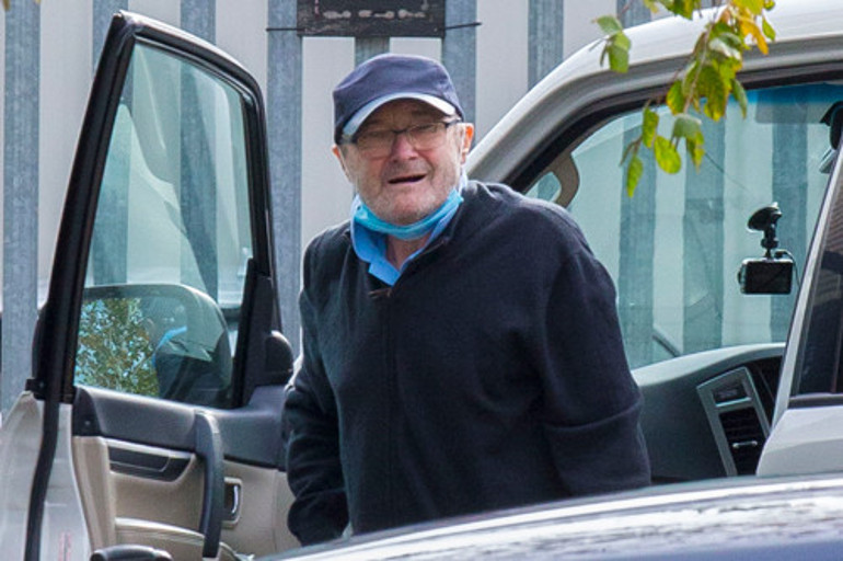 Yıllar sonra anlattı: Prens Charlesın kafasına oyuncak telefon fırlatmış