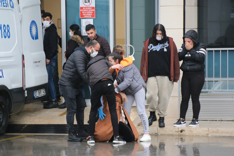 17 yaşındaki Edanur Demirin kahreden ölümü Tartışan sevgilileri ayırmak isterken tabancayla vuruldu