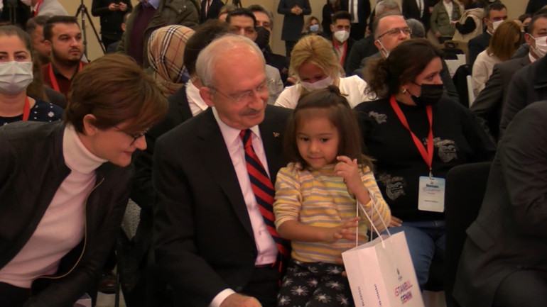 Kılıçdaroğlu, Romanlar ile bir araya geldi
