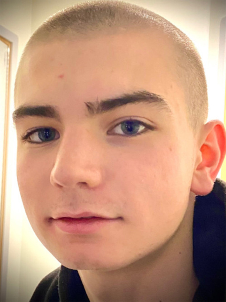 Ünlü şarkıcı Sinead OConnor 17 yaşındaki oğlunu kaybetti: Mavi gözlü bebeğim, her zaman ışığım olacaksın