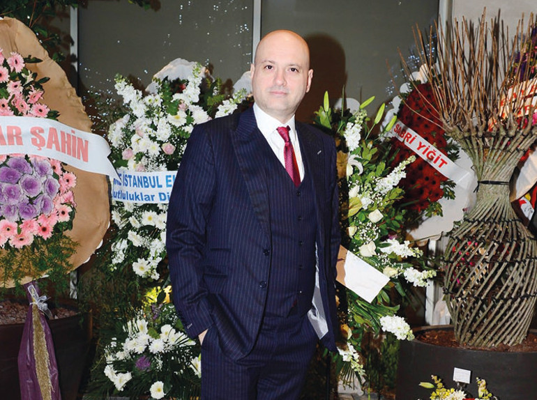 Ünlüleri buluşturan düğün: Bayram Yıldız ile  Tuğçe Kara evlendi