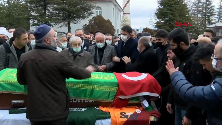 Son dakika haberi: Konyasporlu Ahmet Çalık trafik kazasında hayatını kaybetti Son yolculuğuna uğurlandı...