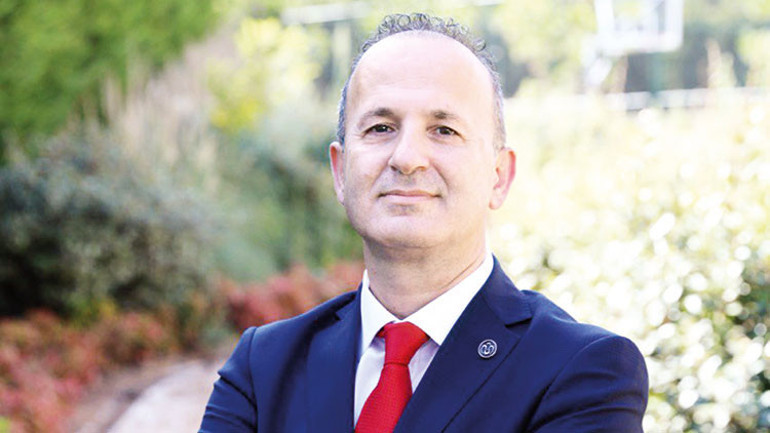 NUN Dijital Okul dersbaşı yapıyor