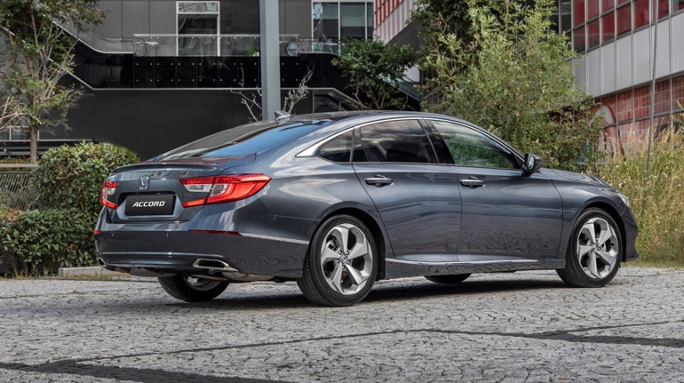 Konfor, sportif tasarım ve güçlü donanım Honda Accord yeniden Türkiye yollarında