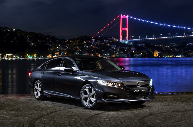 Konfor, sportif tasarım ve güçlü donanım Honda Accord yeniden Türkiye yollarında