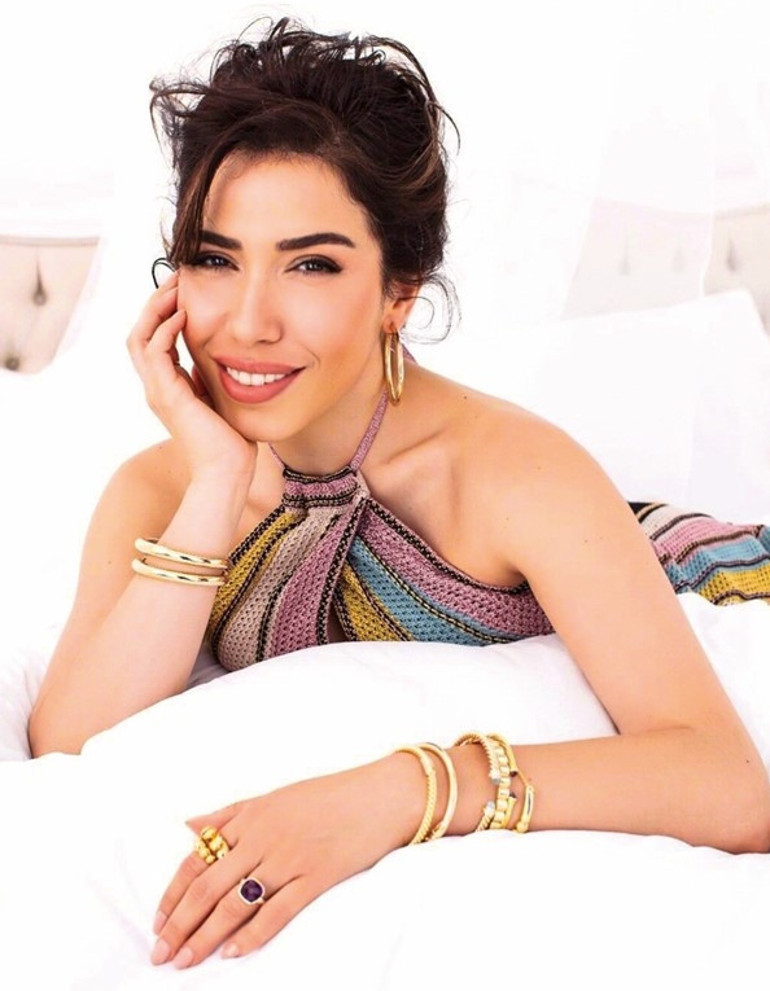 Burcu Güneşten müzik dünyasını karıştıracak açıklama: Ses teşhirim hepsine bin basar