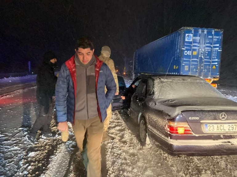 Son dakika... Türkiye kara teslim Mardinde zincirleme kaza... İşte il il son durum