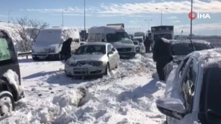 Son dakika... Türkiye kara teslim Mardinde zincirleme kaza... İşte il il son durum