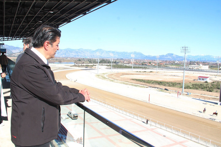 Antalya Hipodromu açıldı Türkiyenin en büyüğü...