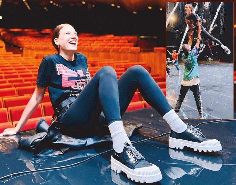 Hadise, trafikte görüntülendi... Yüzünü sakladı