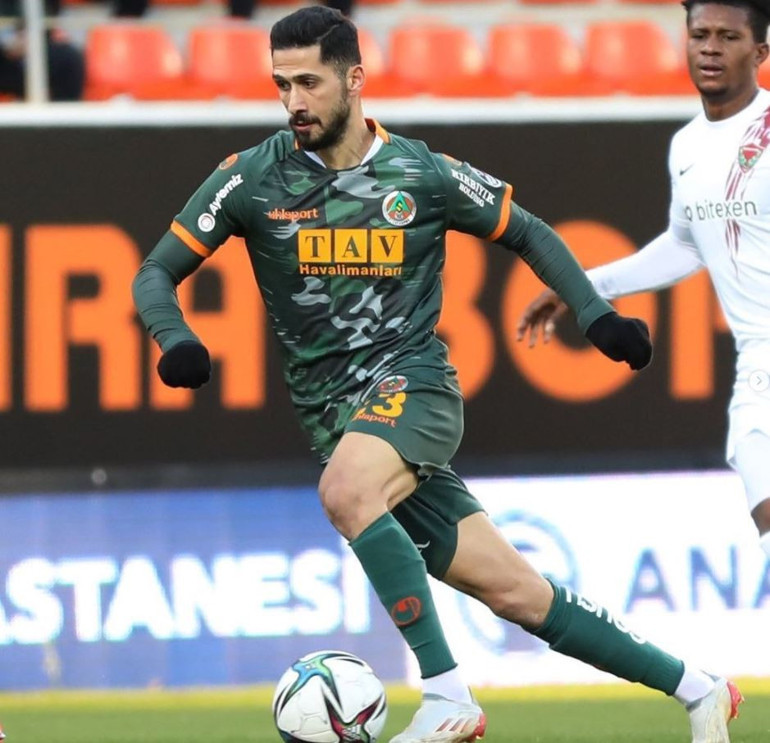 Galatasarayda büyük pişmanlık Kiralık giden oyuncular şov yapıyor...