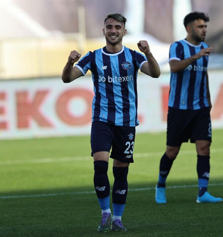 Galatasarayda büyük pişmanlık Kiralık giden oyuncular şov yapıyor...