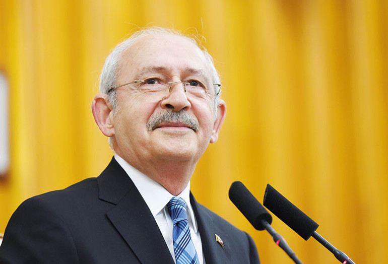 Küçük felaket: Davutoğlu ile müttefik olmak