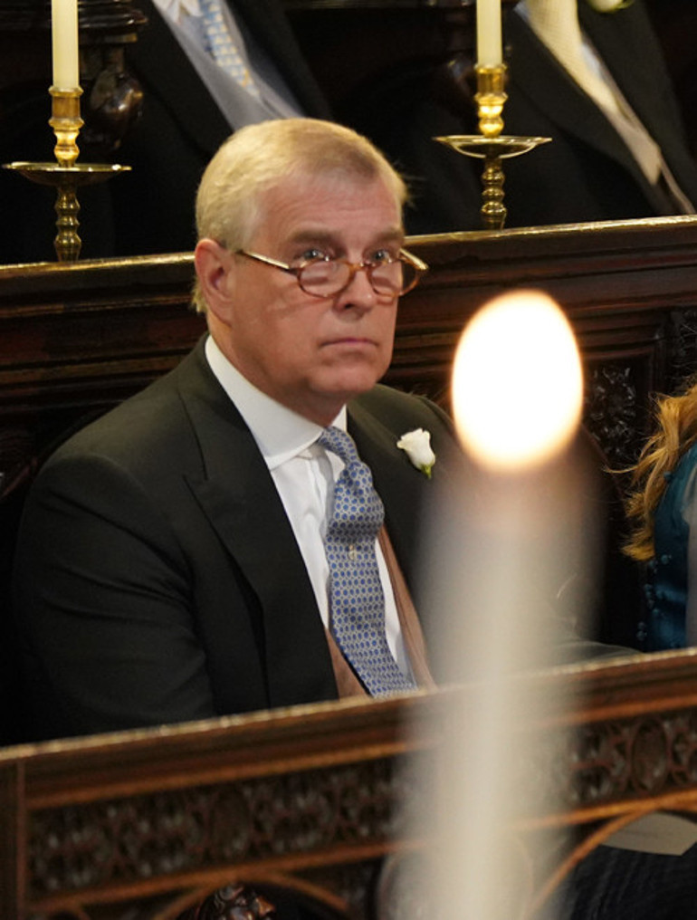 Tacizle suçlanan Prens Andrewnun eski çalışanı anlattı: Gece, oyuncak ayıları ile uyuyordu