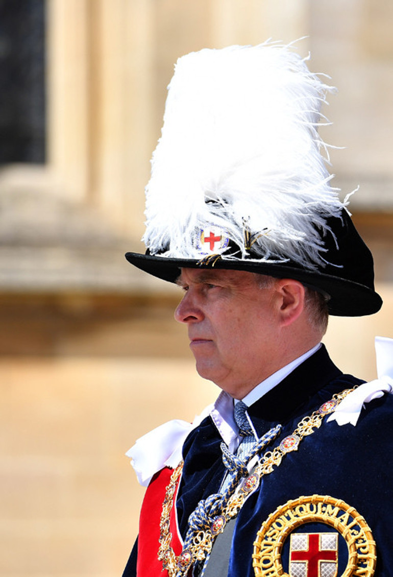 Tacizle suçlanan Prens Andrewnun eski çalışanı anlattı: Gece, oyuncak ayıları ile uyuyordu