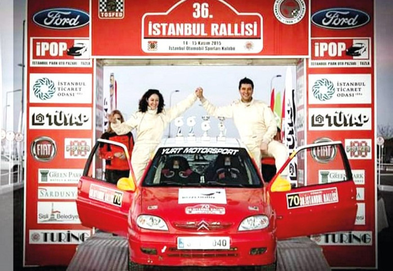 Zeytin ağacının dallarında hayata yeniden tutundu