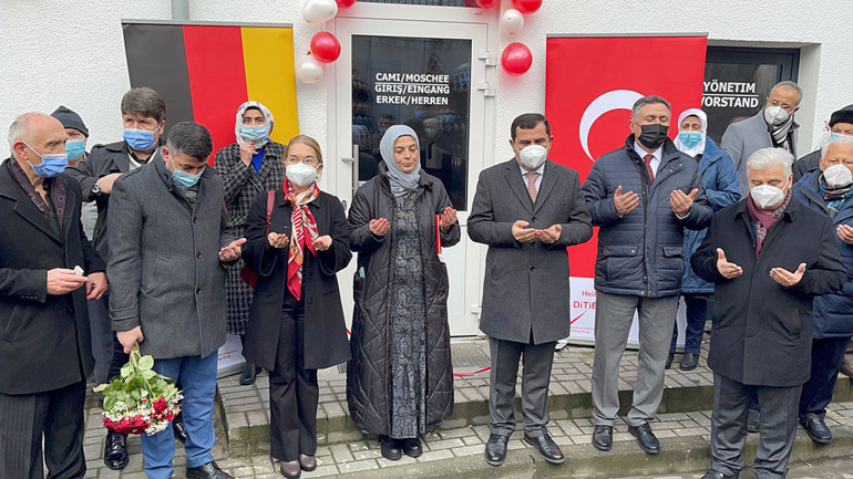 3.5 yıl sonra ibadete açıldı