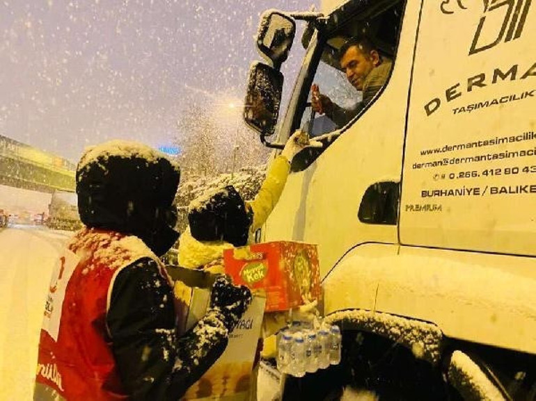 Son dakika... İstanbul’da kar THY duyurdu: Uçuşlar başladı