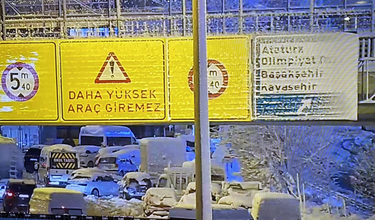 Son dakika... İstanbul’da kar THY duyurdu: Uçuşlar başladı