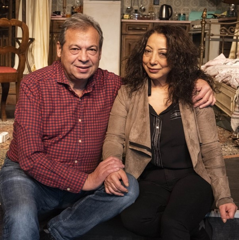 Yasemin Yalçın: Seda Sayan ile sınıf arkadaşıyız