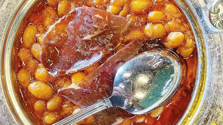 ‘Çek bi pilav üstü kuru’