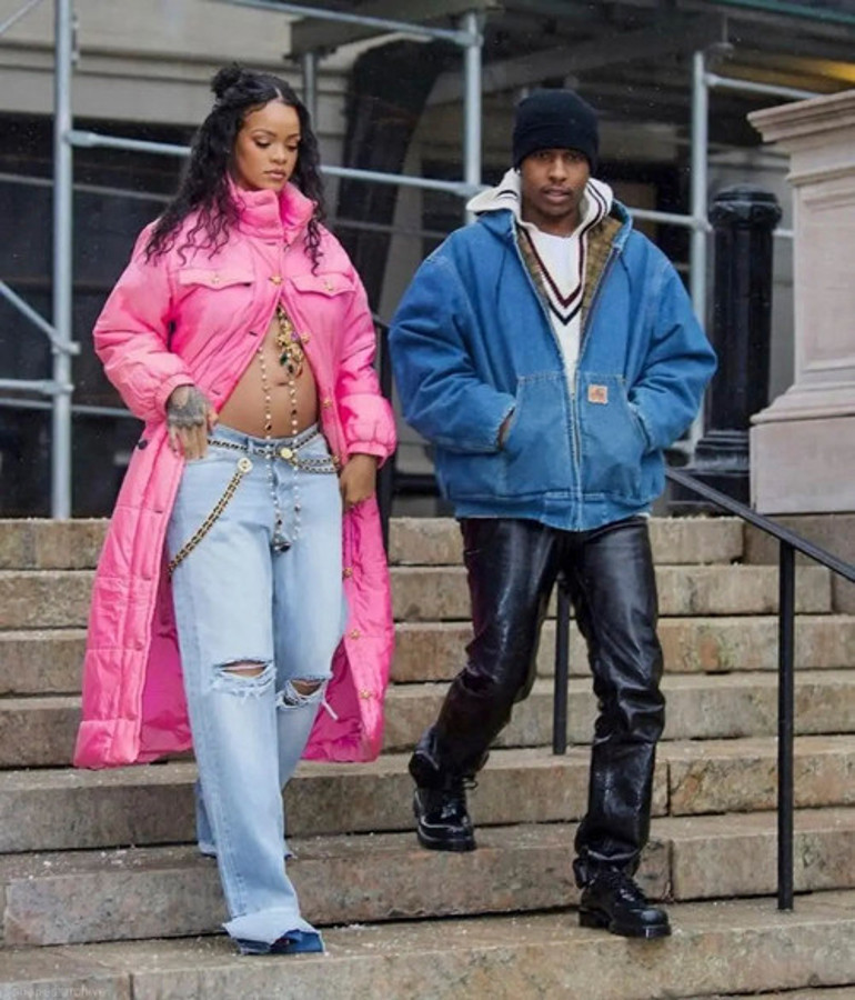Rihanna hamile Kilo aldıkça hakkında söylenti çıkıyordu, sonunda gerçekten bebek bekliyor