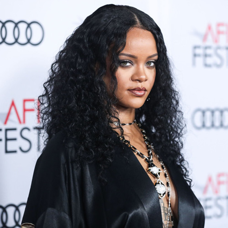 Rihanna hamile Kilo aldıkça hakkında söylenti çıkıyordu, sonunda gerçekten bebek bekliyor