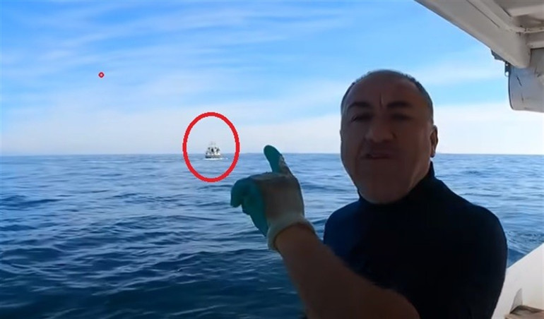 Türk balıkçılar tehditlere boyun eğmedi Geldikleri gibi gittiler