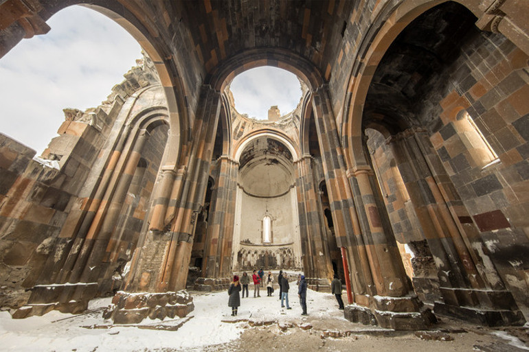 Sevgililer Günü’nün en romantik adresleri | 10 ŞEHİR 10 ÖNERİ