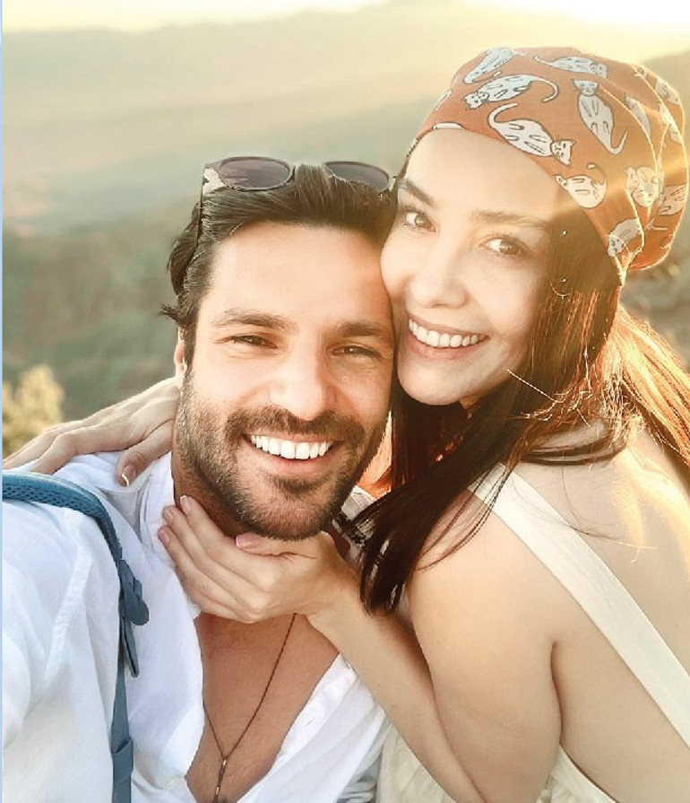 Melisa Şenolsun ile eski sevgilisi işletmeci Umut Evirgen pişti oldu