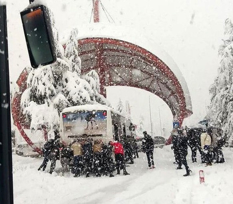Kar yağışı hayatı felç etti Isparta Belediye Başkanı son durumu aktardı