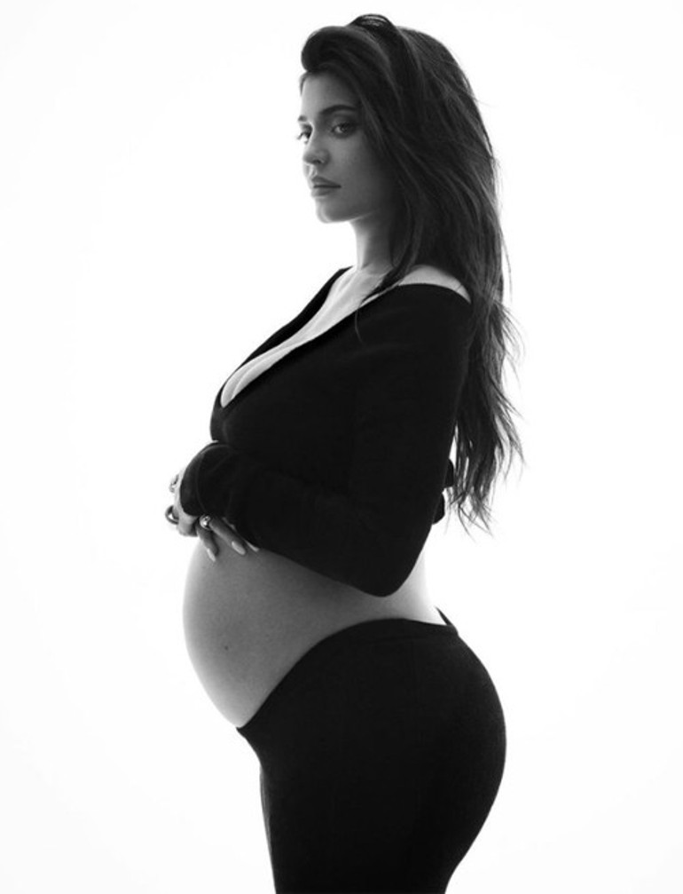 Adı konmamış ilişkiden bir bebek daha dünyaya geldi: Kylie Jenner ve Travis Scottın ikinci çocuğu dünyaya geldi