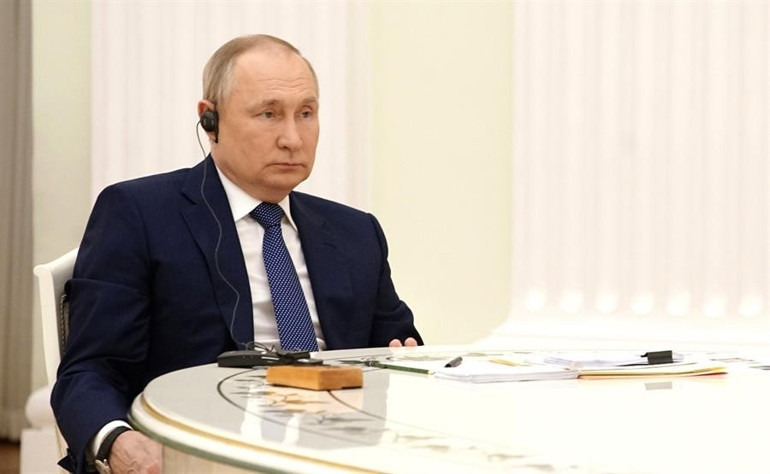 Ukraynanın anayasa çıkmazı Zelensky iki taraftan da baskı altında