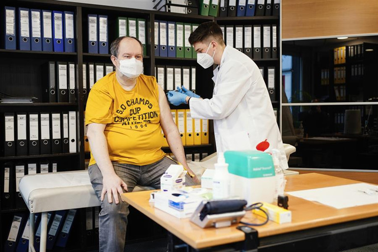 ABD eyaleti hatırlatma dozu olanlara 2 milyon dolarlık ödül dağıtacak