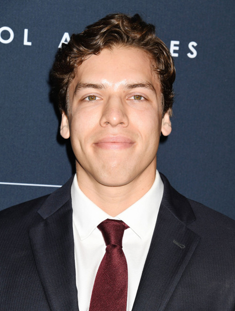 Ünlü oyuncunun, hizmetçisiyle kaçamağından dünyaya gelen oğlu: Benim babam eski kafalı