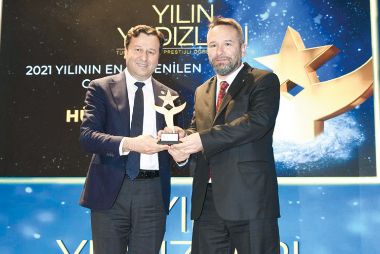 Yılın Yıldızları belli oldu... Ödül törenine ünlü akını