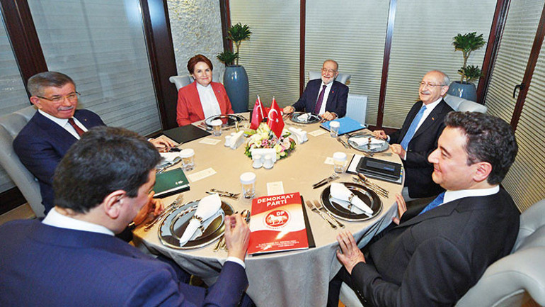 Masadaki altılıya dair kısa kısa yorumlar