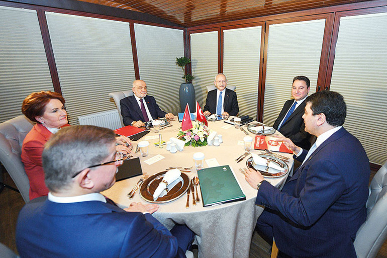 Altılı masanın şansı var mı