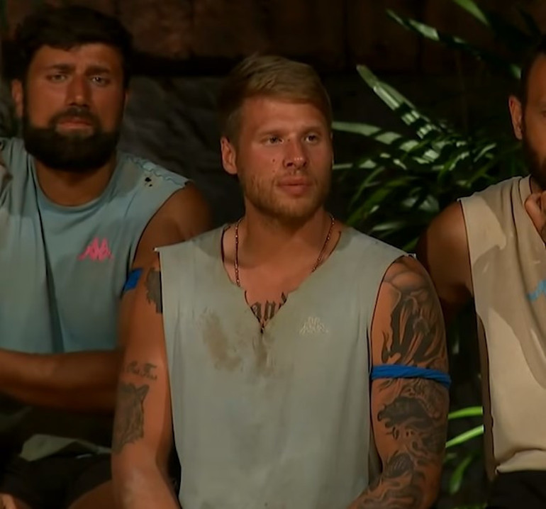 Survivor Seda ve Sema arasında neler oluyor Dikkat çeken hareket