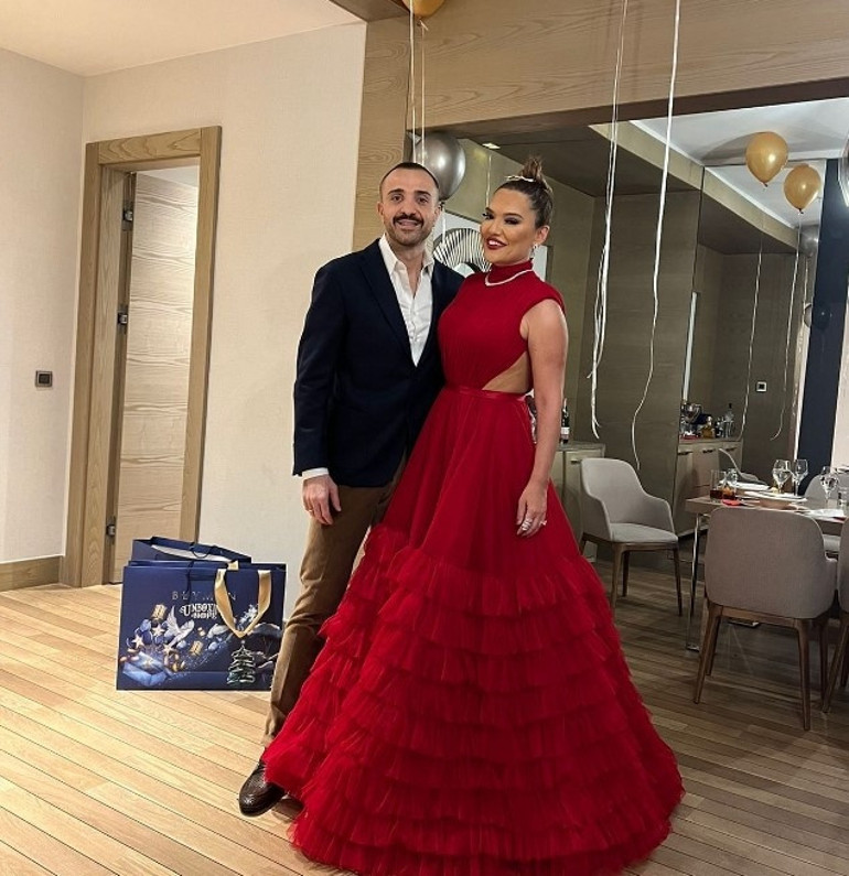 Neslihan Atagülden romantik 14 Şubat paylaşımı