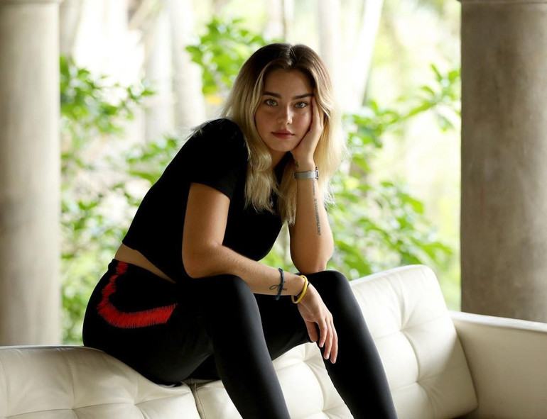 Survivorı yarıda bırakmıştı... Aycan Yanaçtan açıklama geldi: Maalesef ne yaşadığımı bir ben bir de Rabbim biliyor