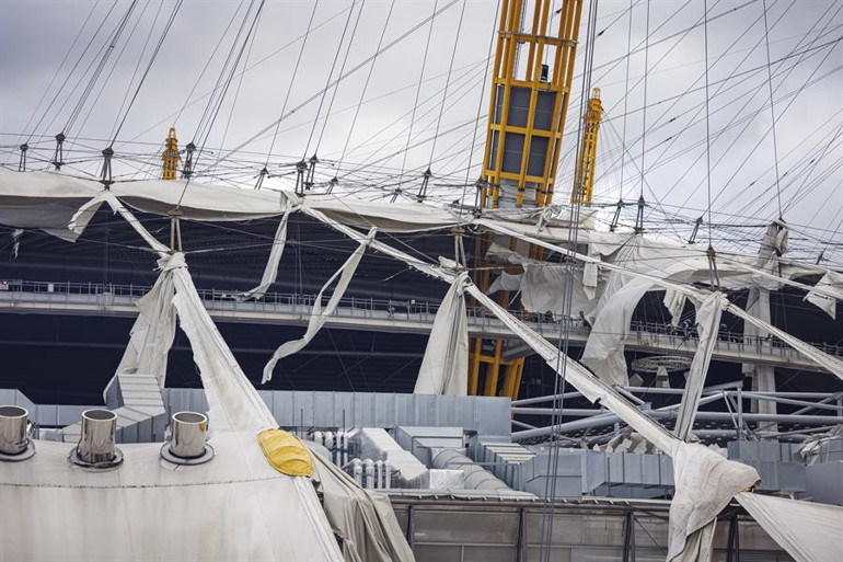 Avrupayı Zeynep vurdu  Çok sayıda ölü ve yaralı var...