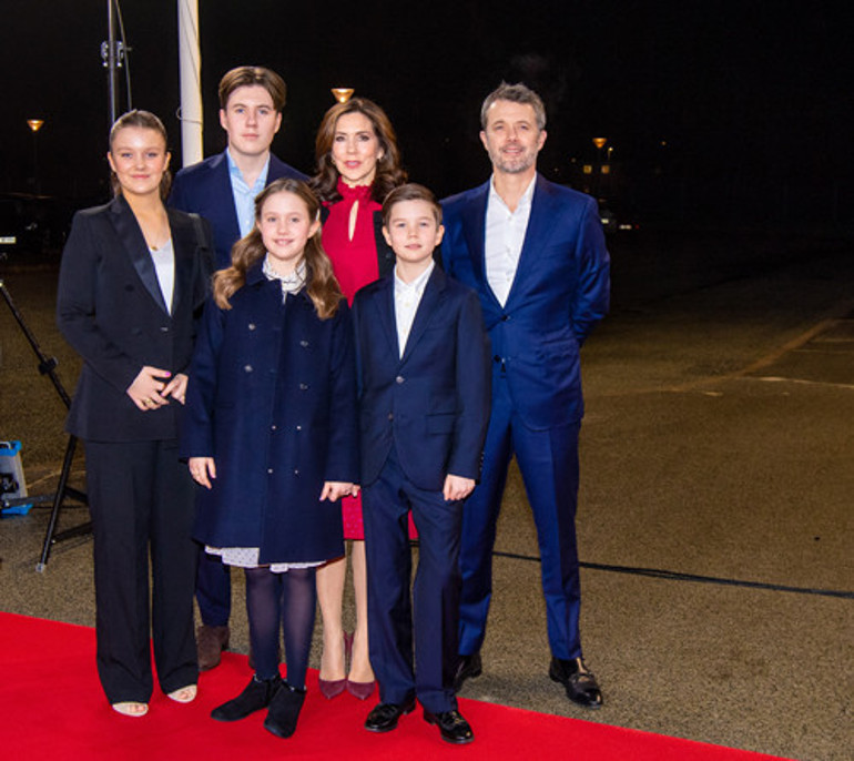 İkiz kardeşler buluşuyor: Hayranları nefeslerini tuttu